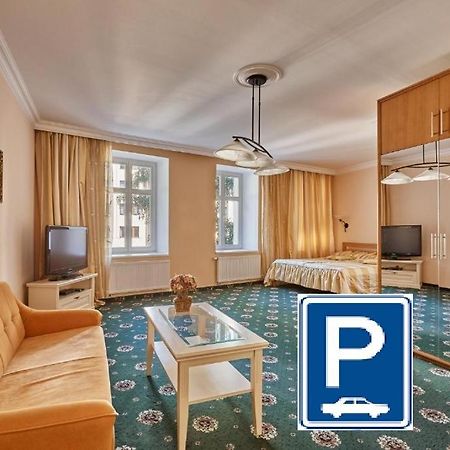 Evergreen Apartments Hotel カルロヴィ・ヴァリ エクステリア 写真