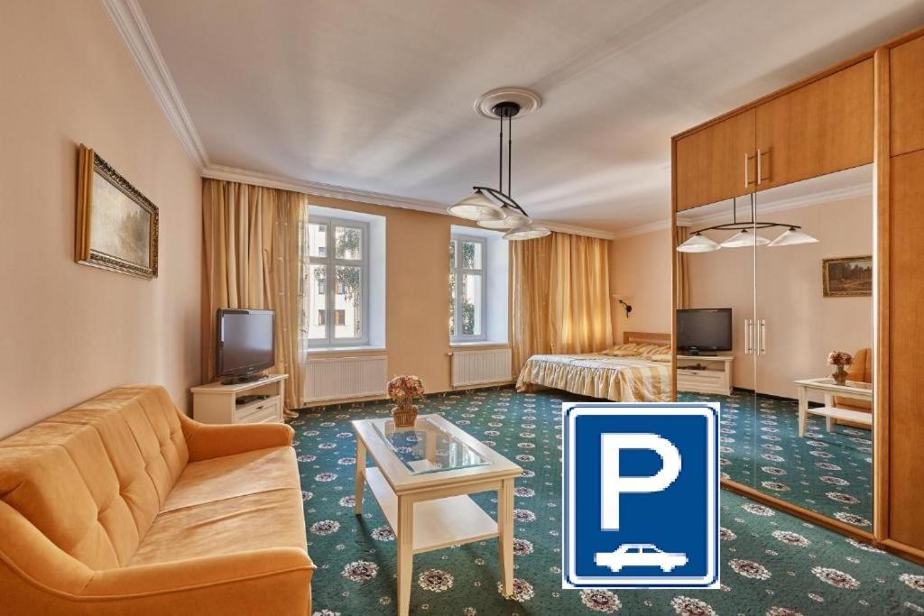 Evergreen Apartments Hotel カルロヴィ・ヴァリ エクステリア 写真